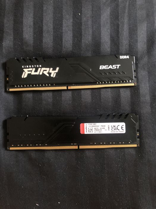 Placa RAM Kingston Fury DDR4 Beast