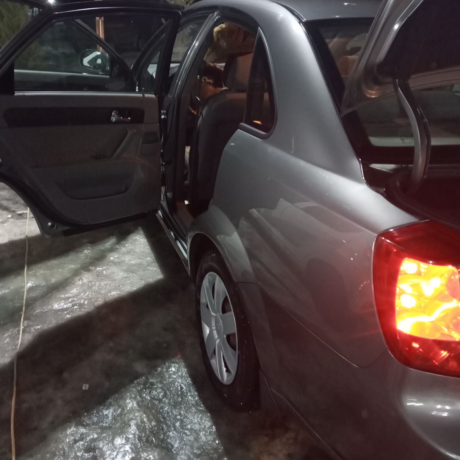 Seochna pradayu svoyu jentru v ideyalnom sostayani zvanite luboye vrem