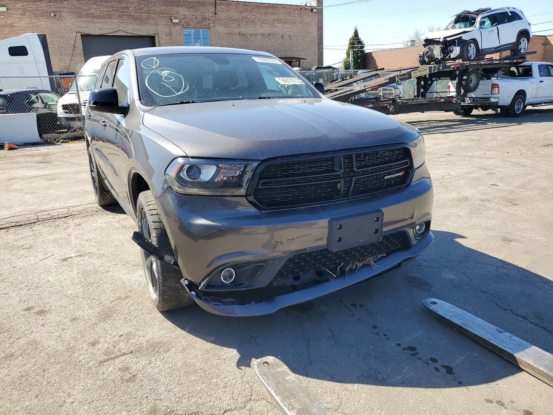 Dodge Durango на части