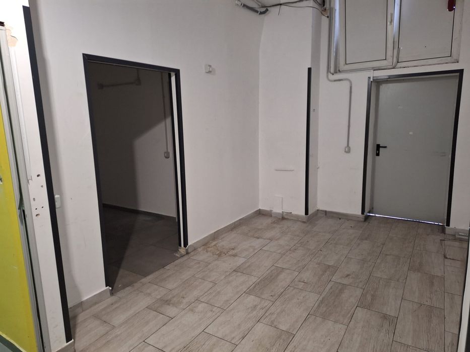 Spatiu Comercial de inchiriat - Ramnicul Sarat 21, sector 3