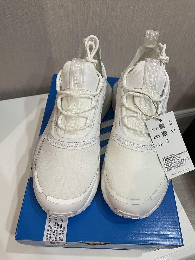 Кроссовки Adidas NMD V3 оригинал