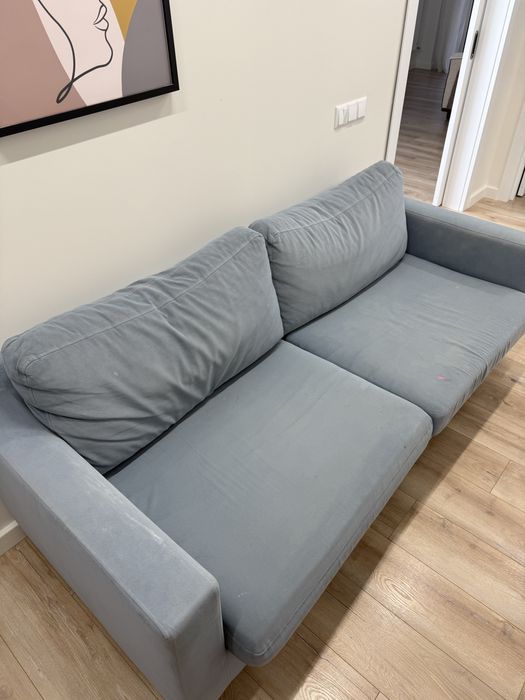 Диван в хорошем состояний, 2 метра длина, не раскладовается