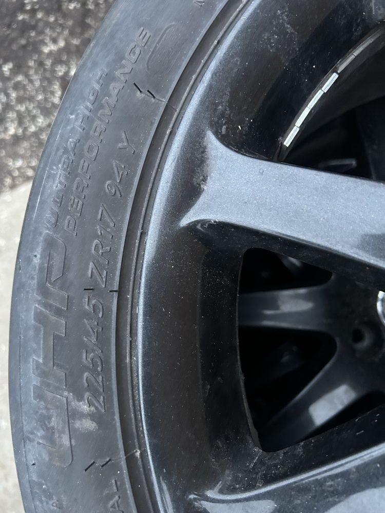 Гуми с джанти 225/45 R17 5x112