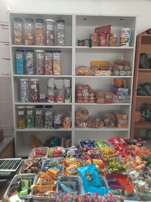 Стеллажи б/у состояние новых
