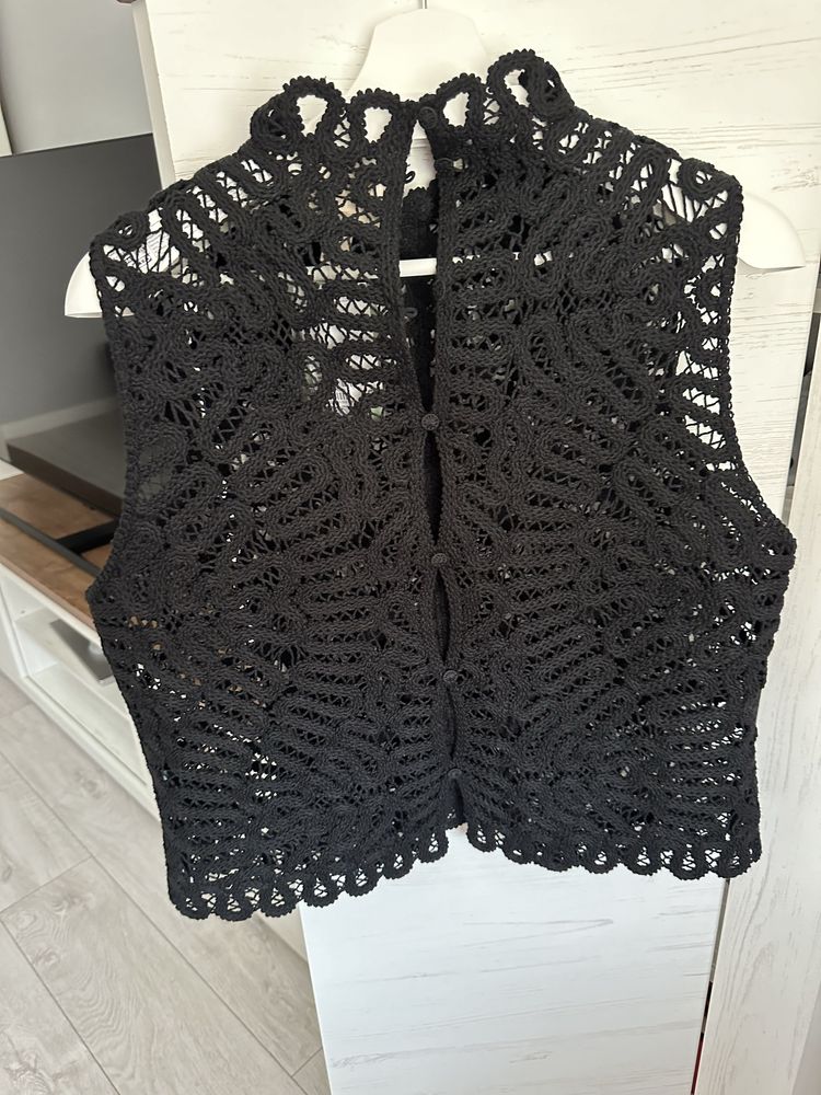 Top H&M neagru crosetat