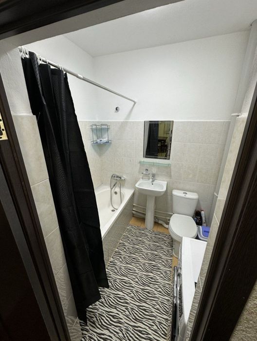 Yunusobod tumanida kvartira bor Metro yaqnida