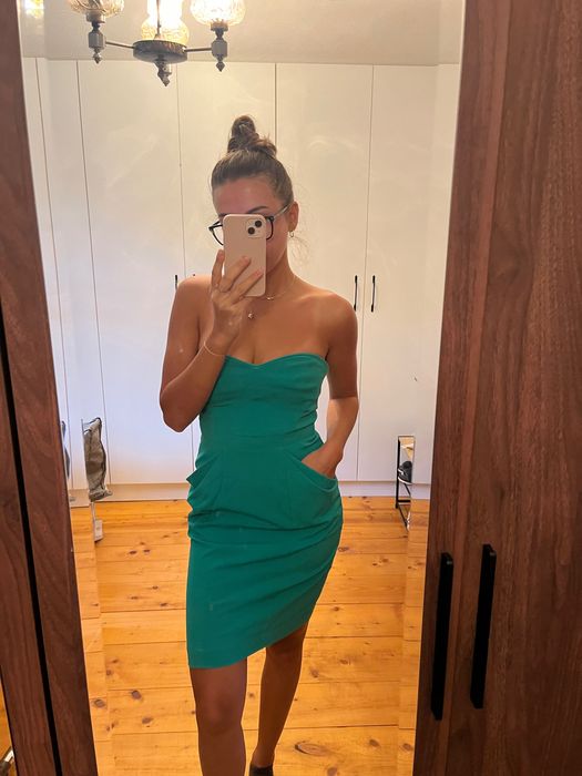 Rochie de ocazie verde de la BCBG Maxazria, cu buzunare