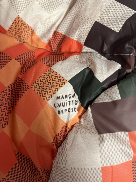 Geaca Louis vuitton noua!!