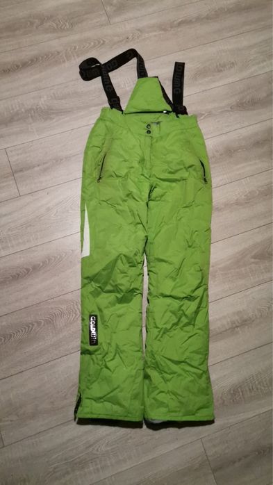 Costum de ski verde