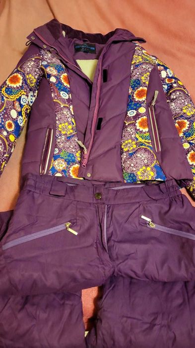 Продаю зимний теплый костюм, женский 46-48 размер.