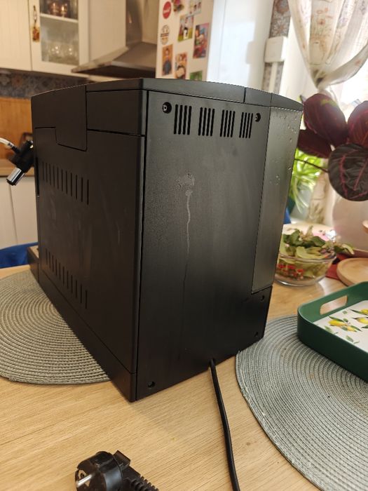 Espressor automat Nivona cu functie de spumare lapte si capucino