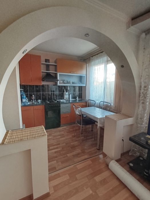 Продается 2х комн квартира 11-30, 5 этаж.