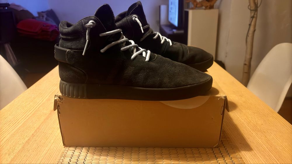 Продавам кецове Adidas Tubular Invader -  43 номер - 50 лева