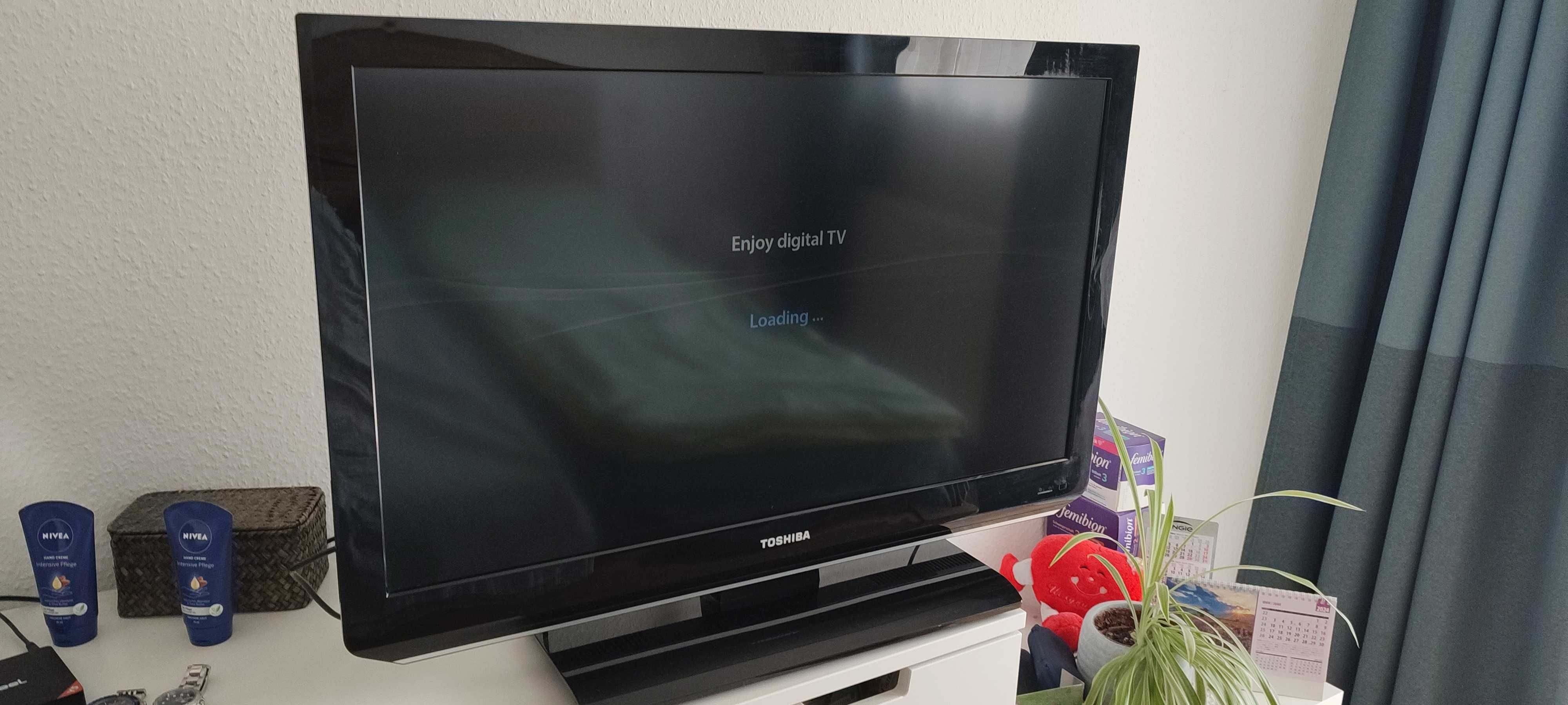 TOSHIBA LED телевизор