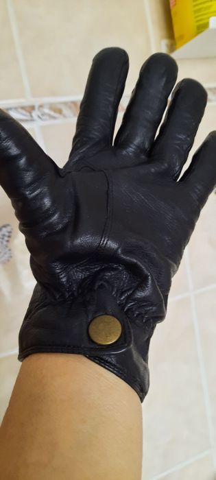 Продам перчатки женские кожаные