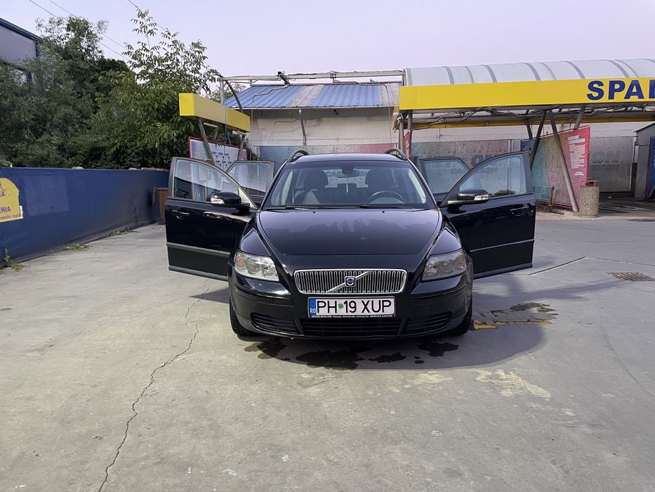 Vand Volvo V50 2006 1.6D AVARIAT (dar functioneaza) ULTIMUL PRET 6.200