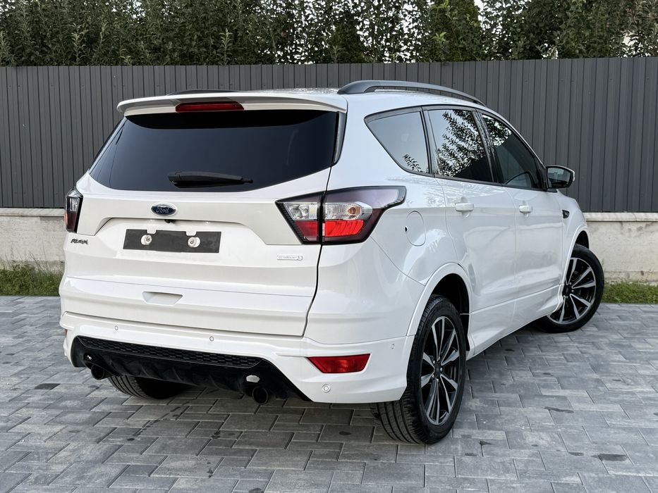 Ford Kuga ST Line 4x4 183cp Panoramic