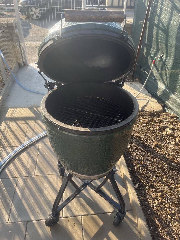 Gratar Big Green Egg