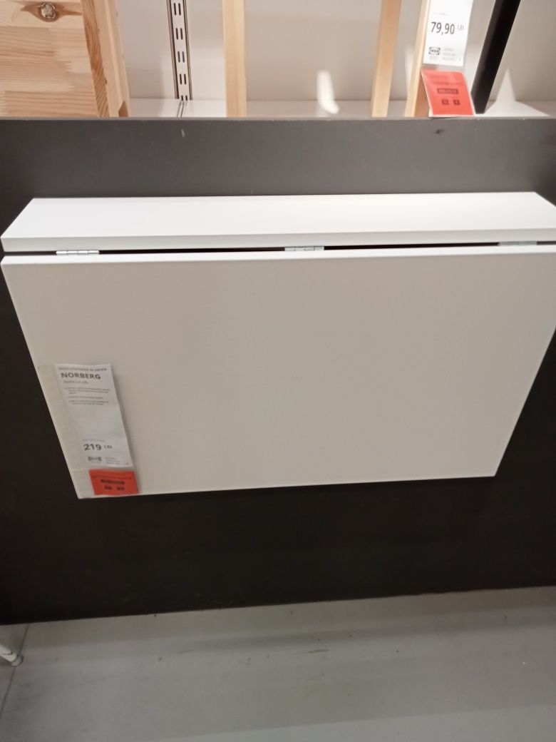 Masa extensibila de perete