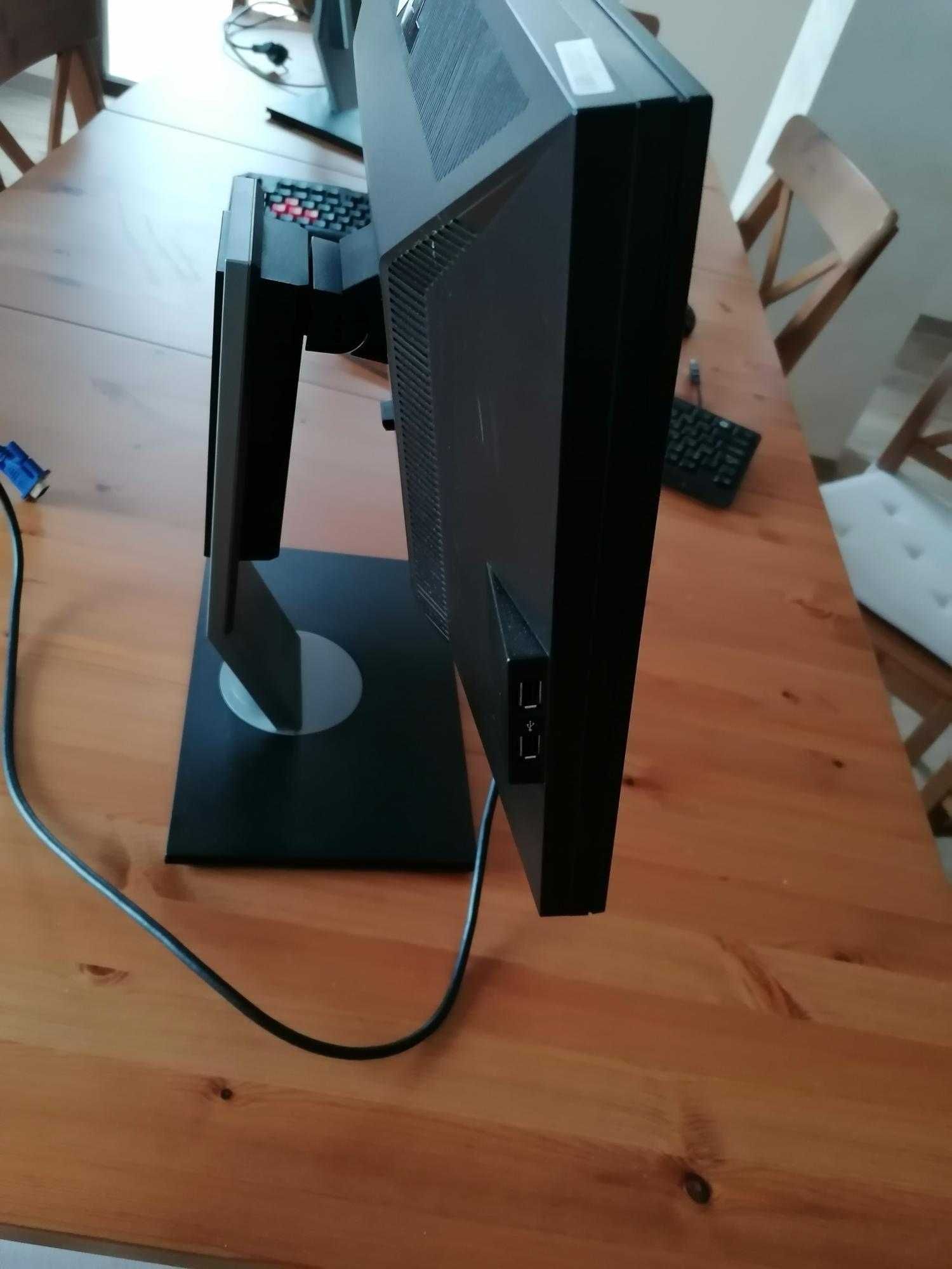 Монитор DELL 22"