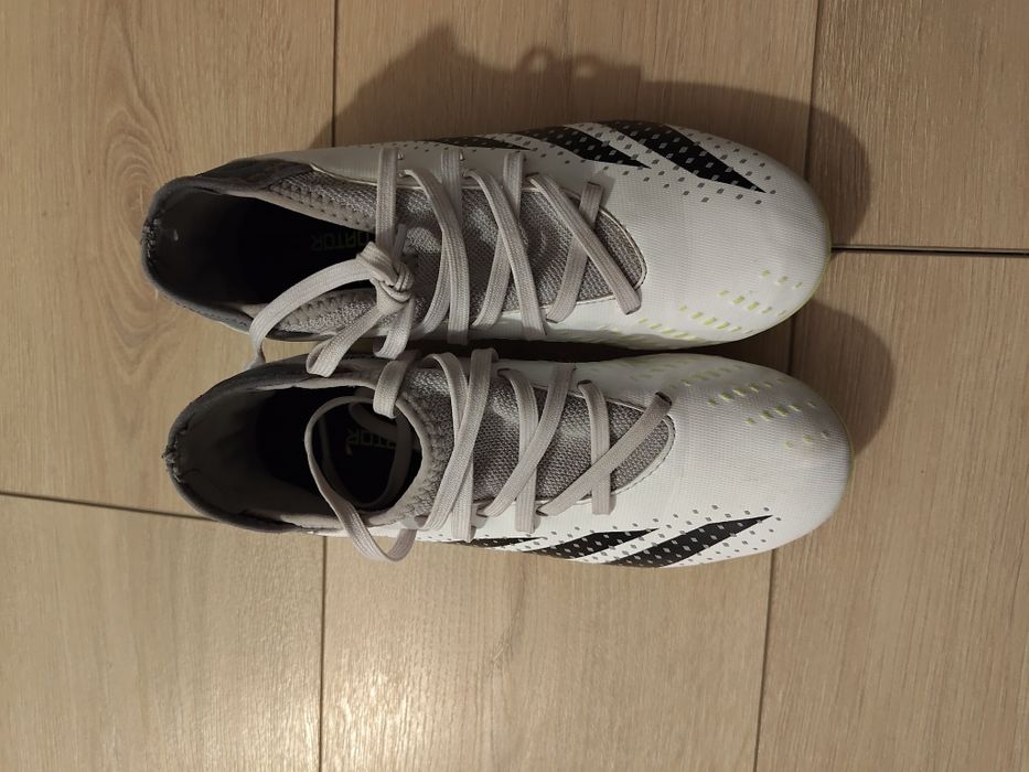 Ghete de fotbal copii ADIDAS PREDATOR ACCURACY.3 FG J 35.5
Ghete de fo