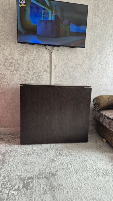 Продам стол книжку размер  3 метра на 1 метр