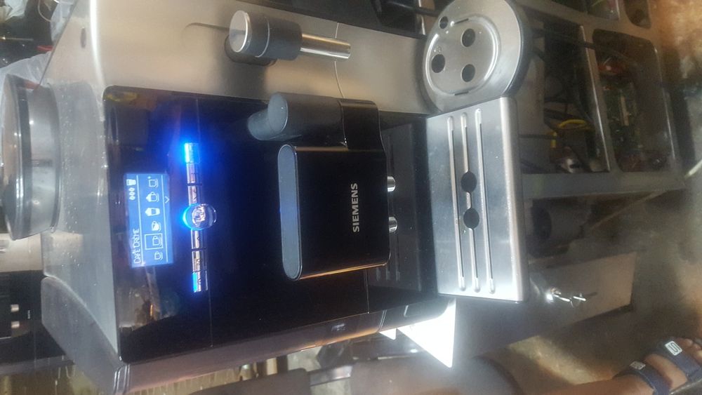 Intretinere, reparatii expresoare cafea indiferent de model