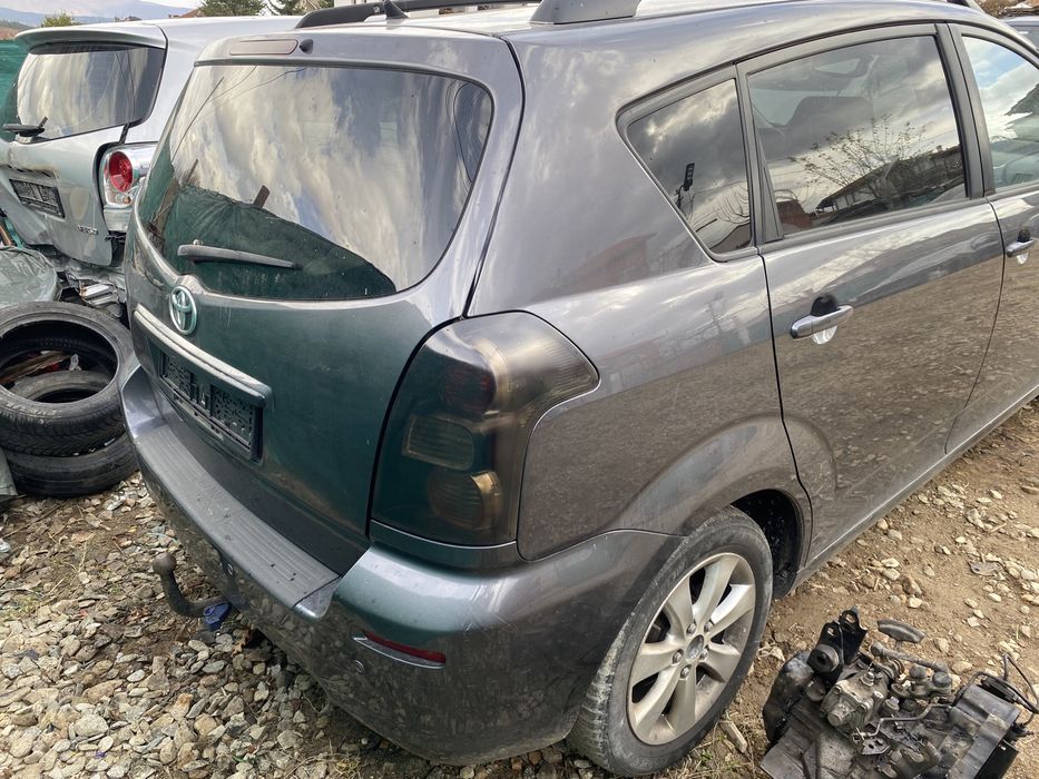 Toyota Corolla Verso Тойота Корола Версо d4d На части!