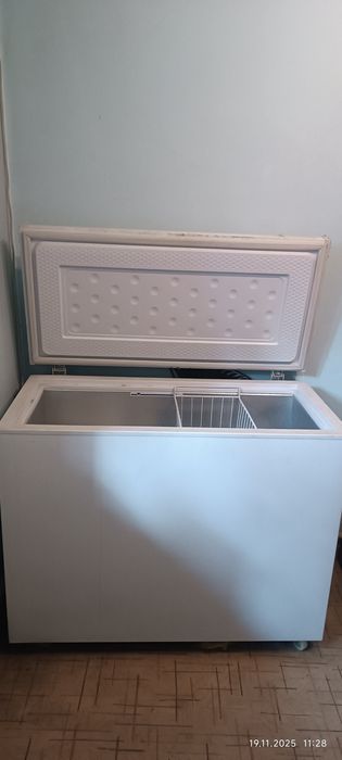 Морозильный ларь 240л.