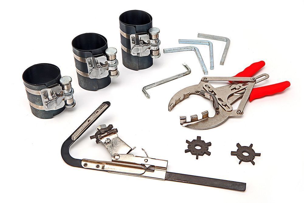 Trusa montare segmenti piston