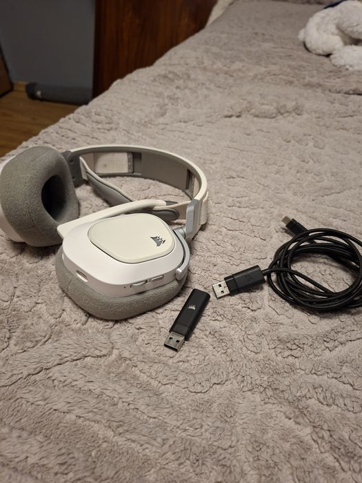 Vand casti gaming corsair