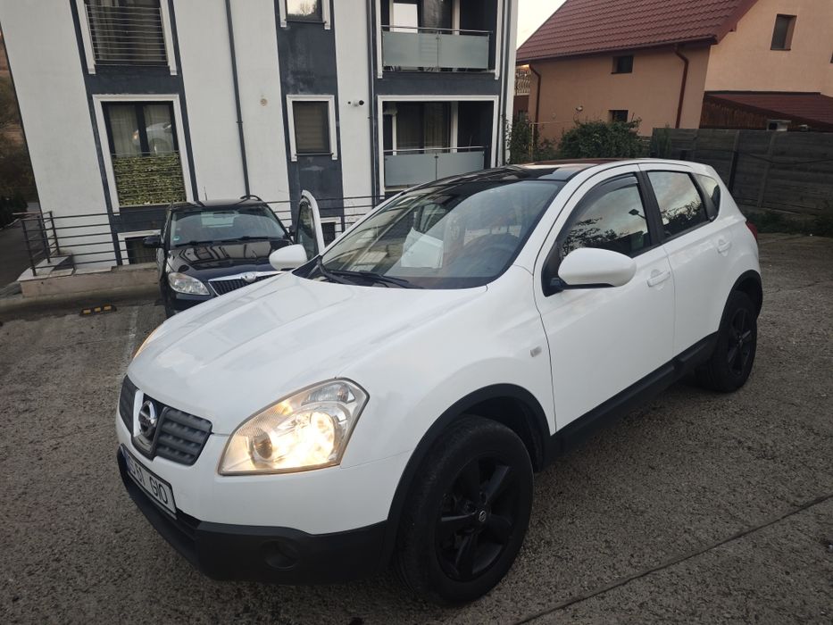 Vând Nissan Qashqai 2.0 dCi (150 CP), 4x4, An 2008
