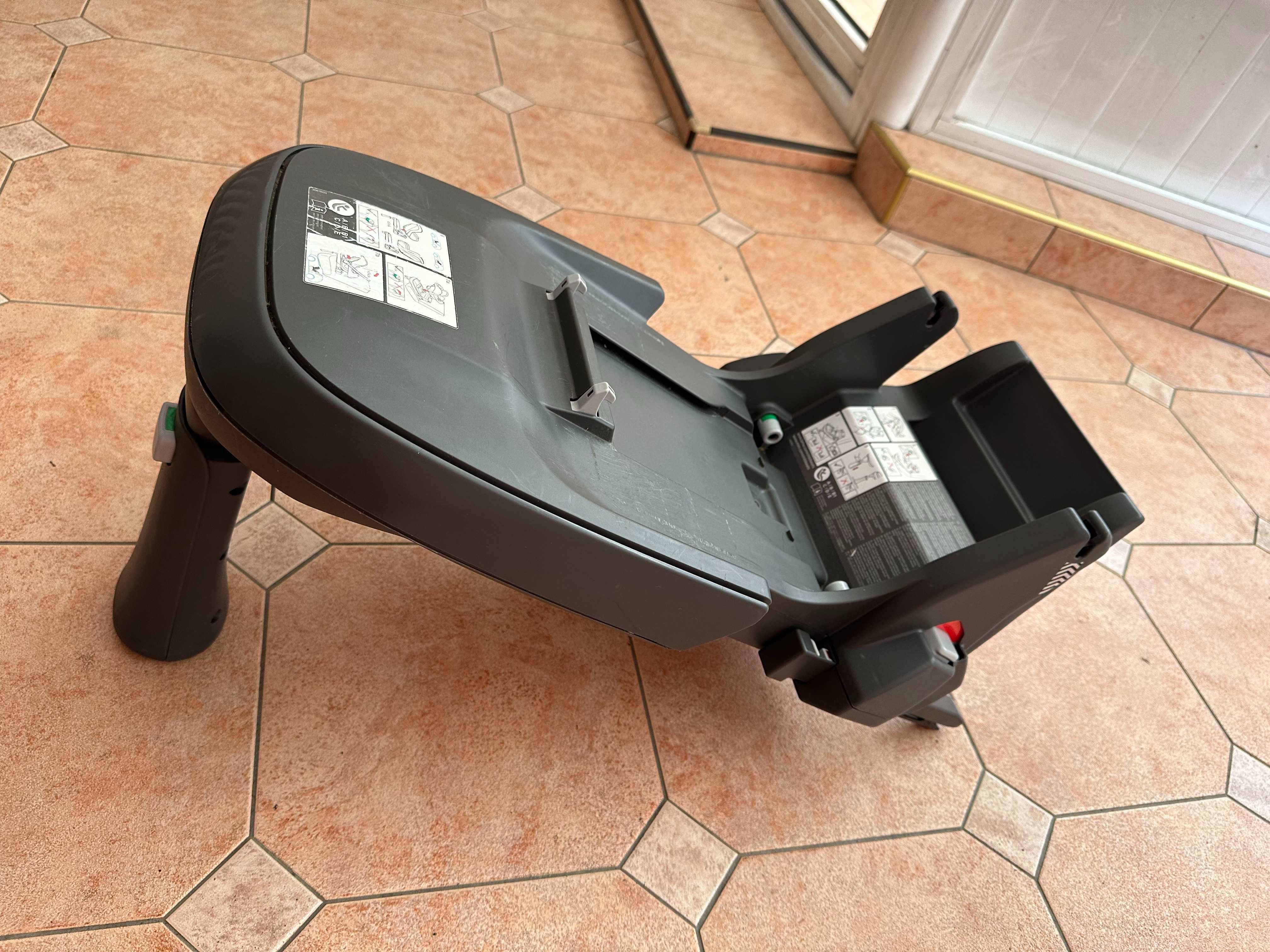 Детско/бебешко столче за кола Mini и BMW оригинални с IsoFix