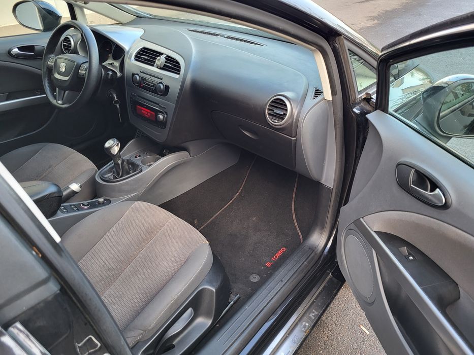 Vand Seat leon. Comenzi volan. Climă. Jante. Pilot. Leduri