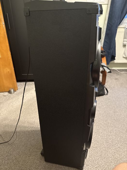 Dau la inchiriat boxa Poss 400w