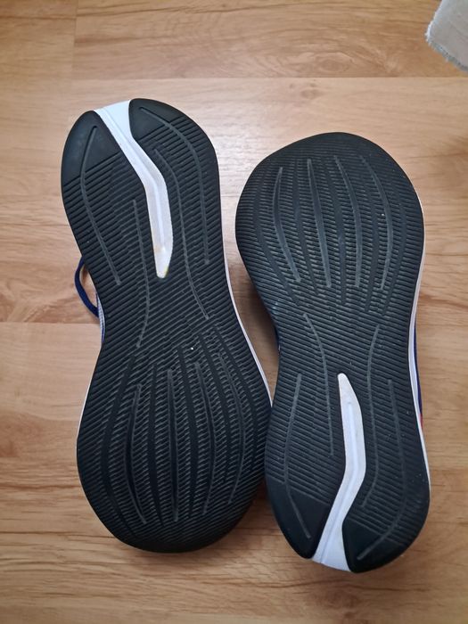 Маратонки Adidas duramo