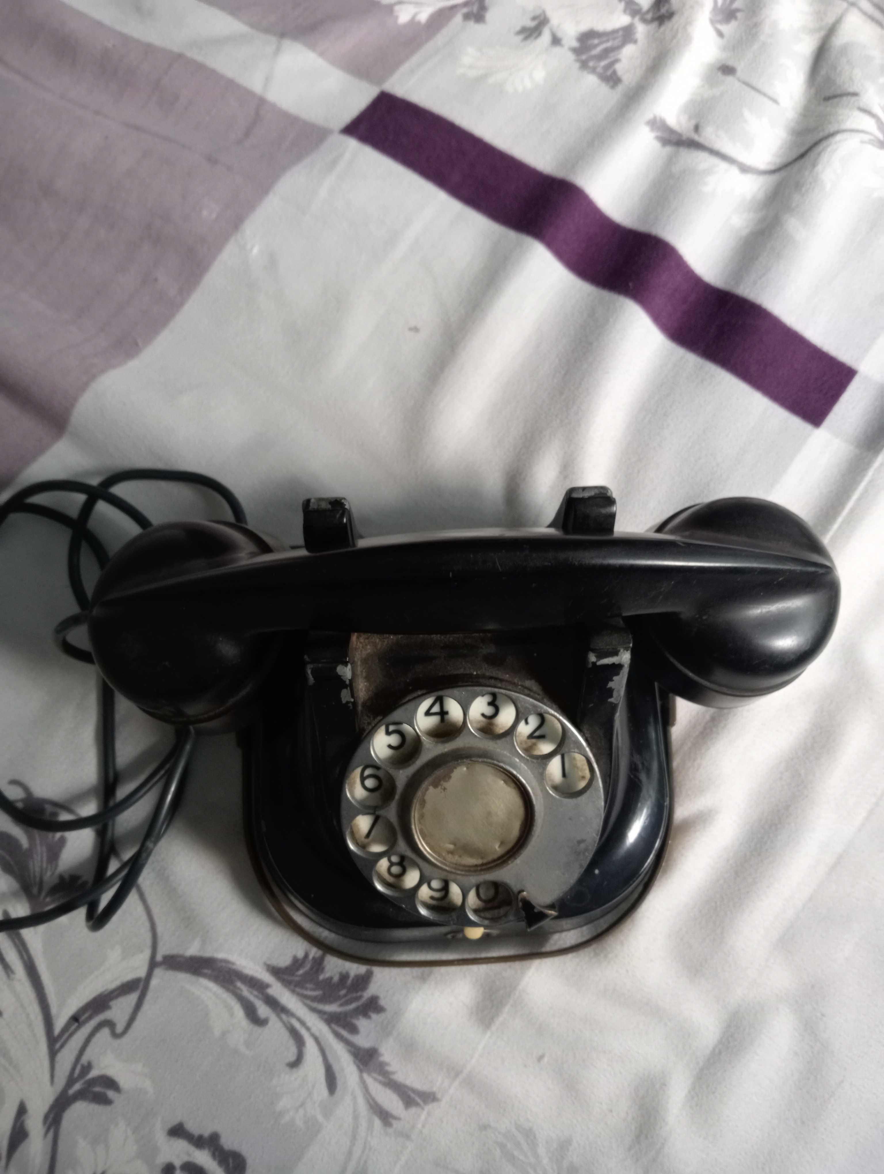 Vind telefon metalic vechi 1950