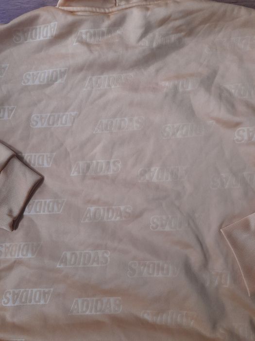 Adidas Суичър L размер.