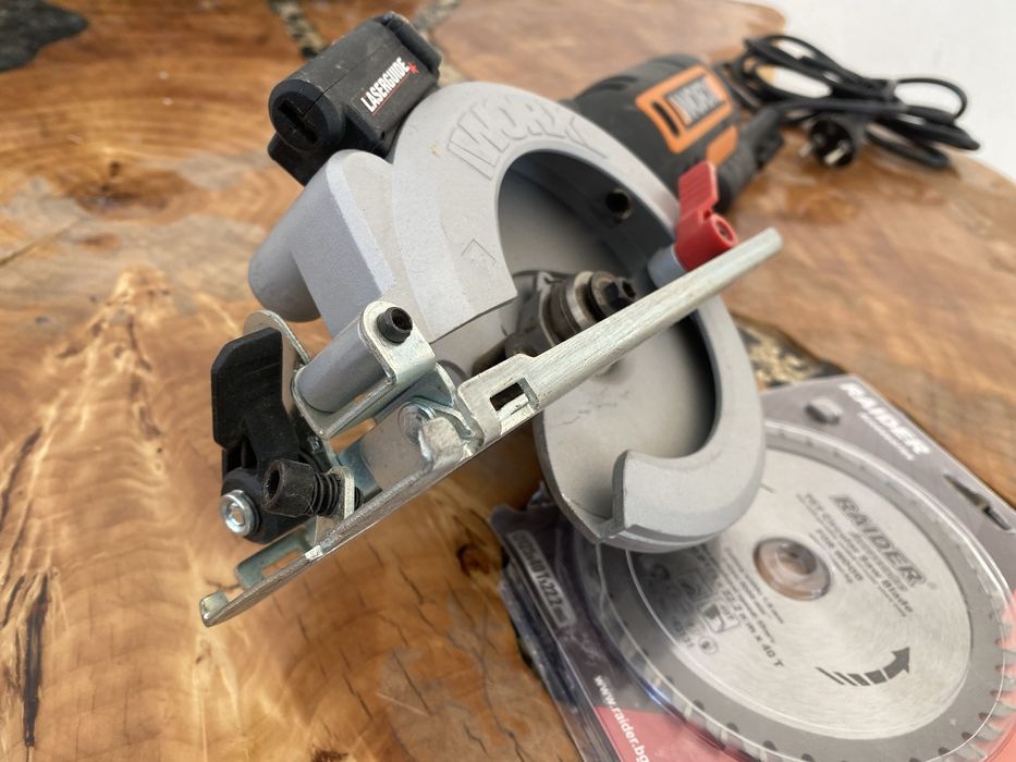 Fierastrau circular worx