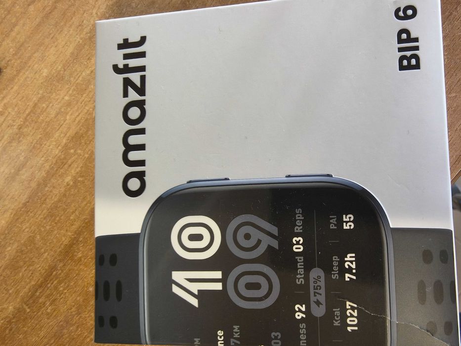 Смартчасовник Amazfit Bip 6