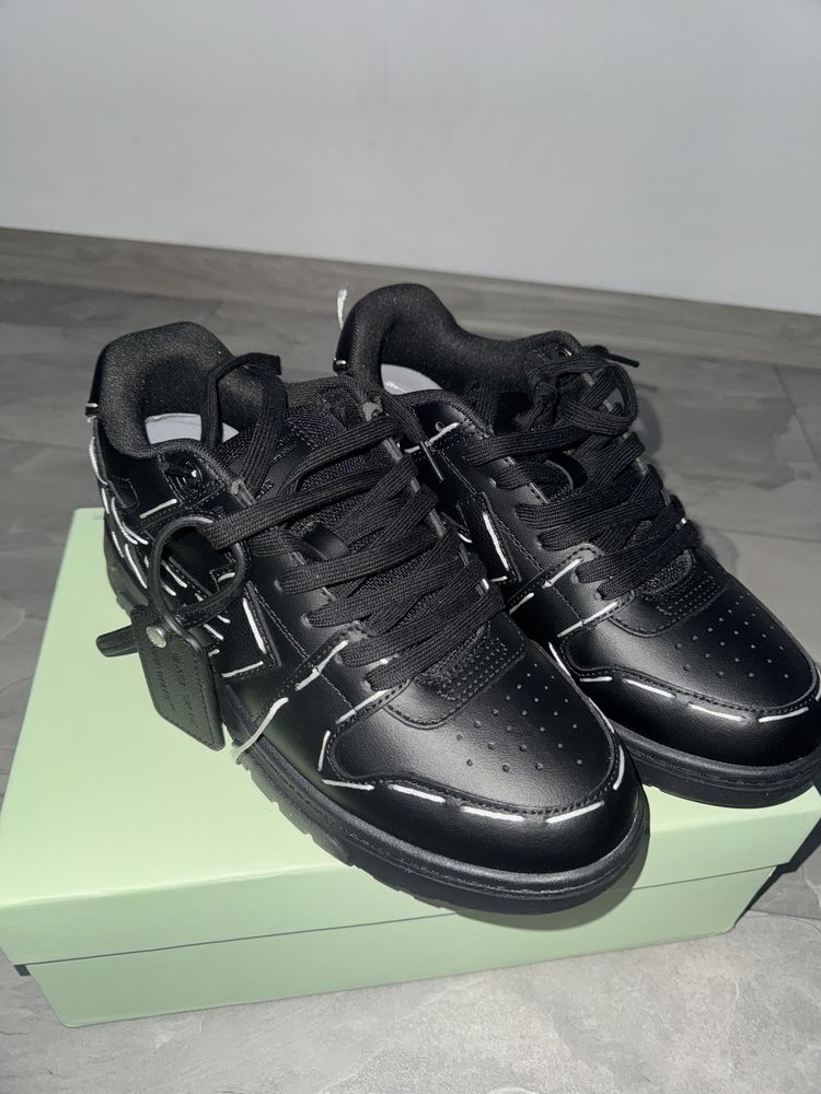 Off white out of office negri