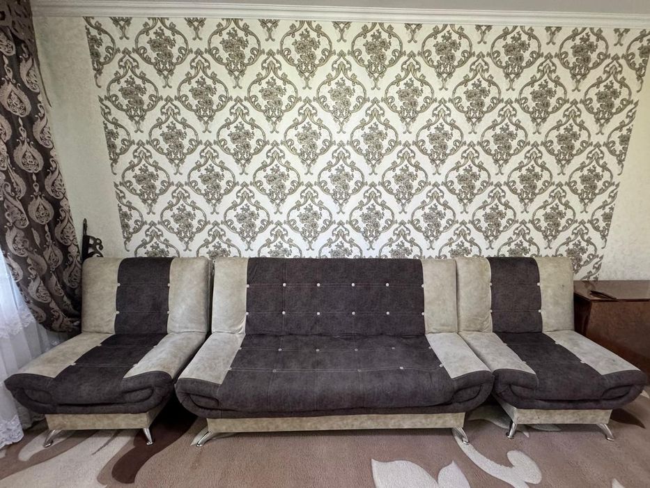 Продам диван     .