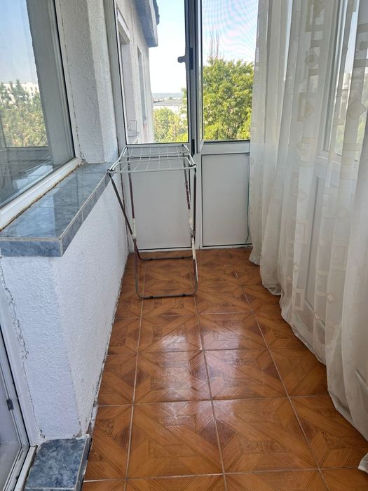 3 decomandate ,CORNITOIU/centrala/2 balcoane/2bai