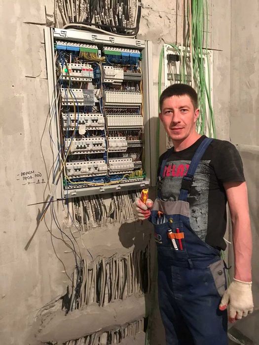 Электрик выезд. Автоматы, щиты. Замена проводки. Электромонтаж.