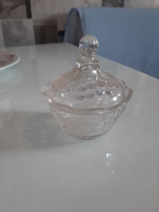 Продам хрусталь 2000