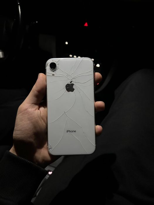 iphone xr 64gb sotiladi