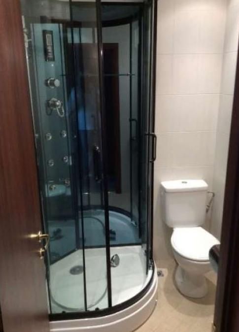 Дава се под наем Тристаен апартамент в Пловдив, Кючук Париж - 100 кв.м за 450 € - Снимка #6