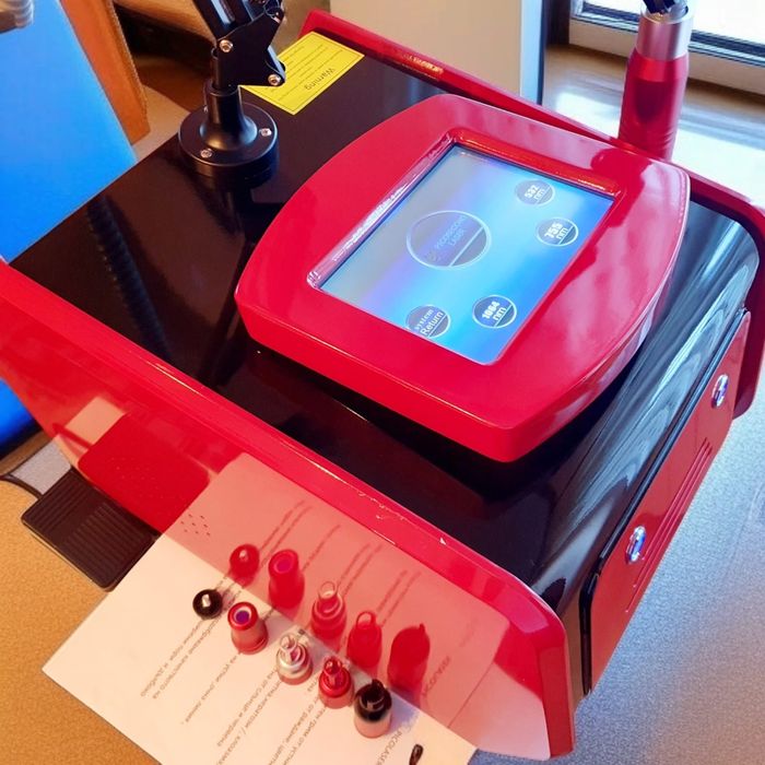 Pico Laser-Пико Лазер - Премахване на татуировки и перманентен грим !