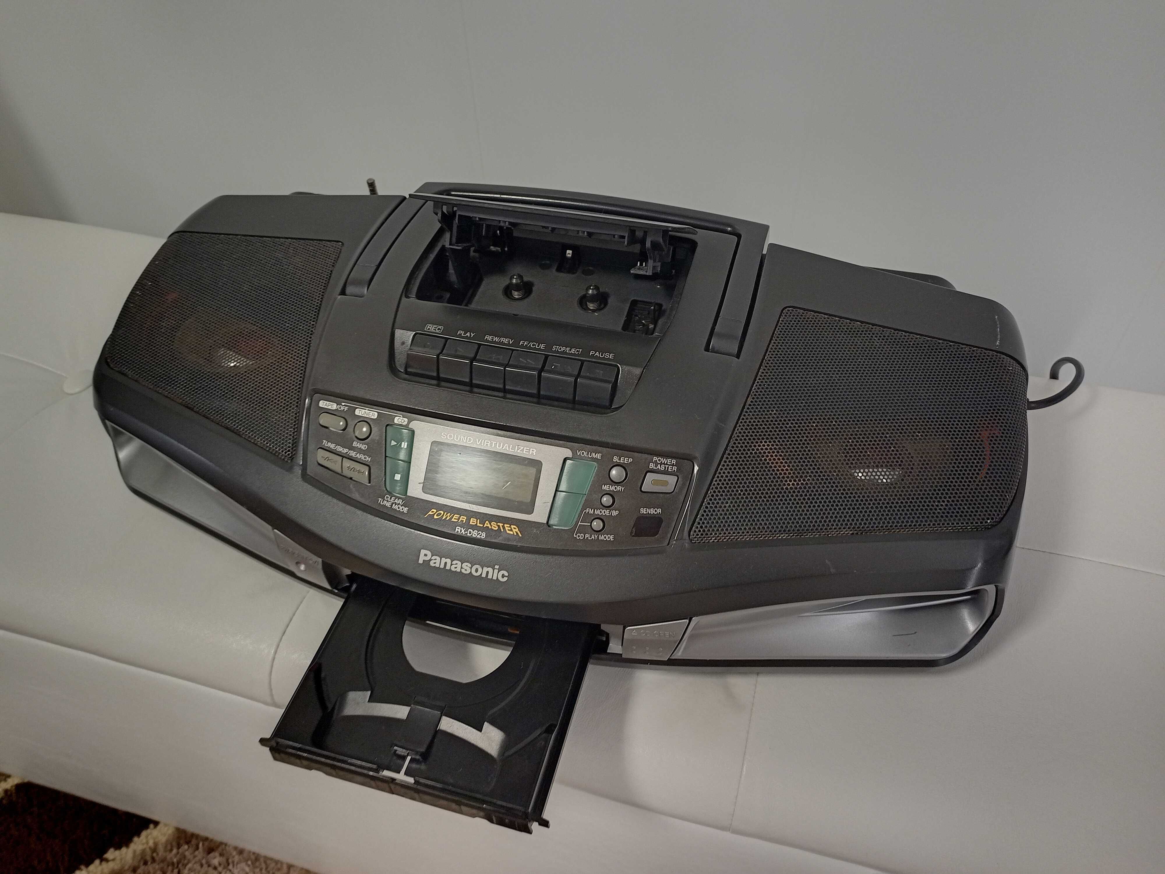 Продавам касетофон Panasonic RX-DS28.