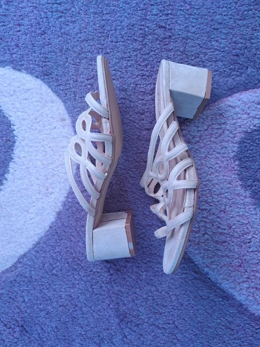 Дамски чехли 2 чифта с ток